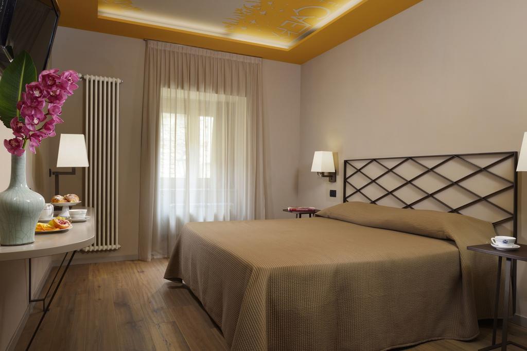 Titano Suites San Marino Cameră foto